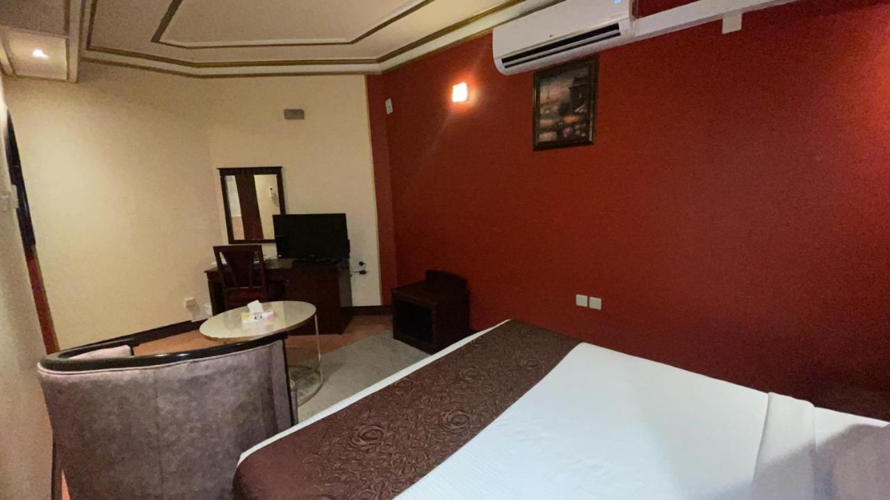 Al Mansour Grand Hotel Ḩafar al Bāţin Zewnętrze zdjęcie